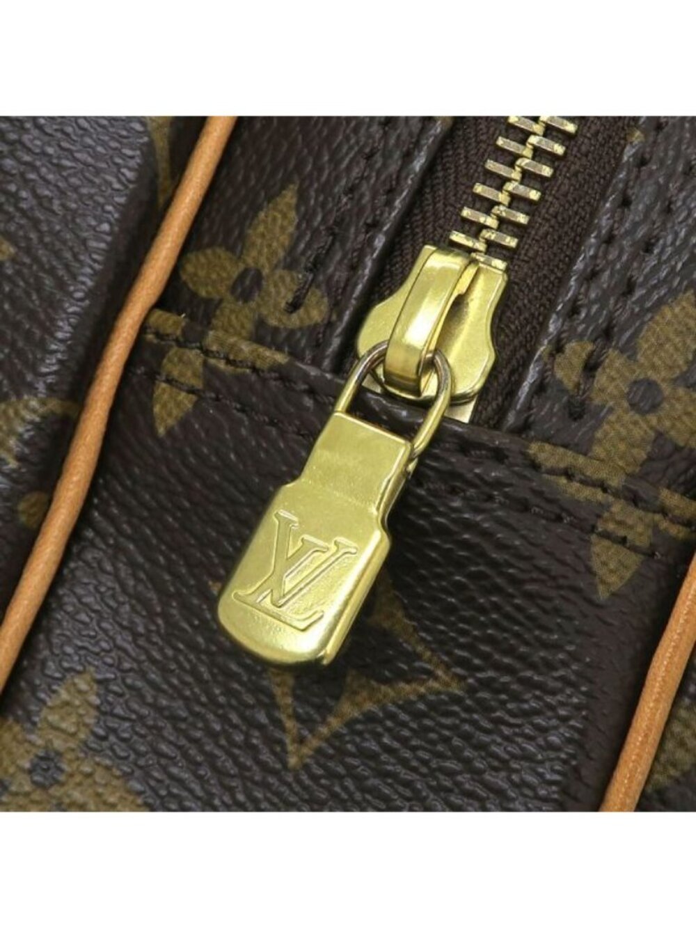 Louis Vuitton Monogram Nile Messenger Bag - Picture 8 of 9